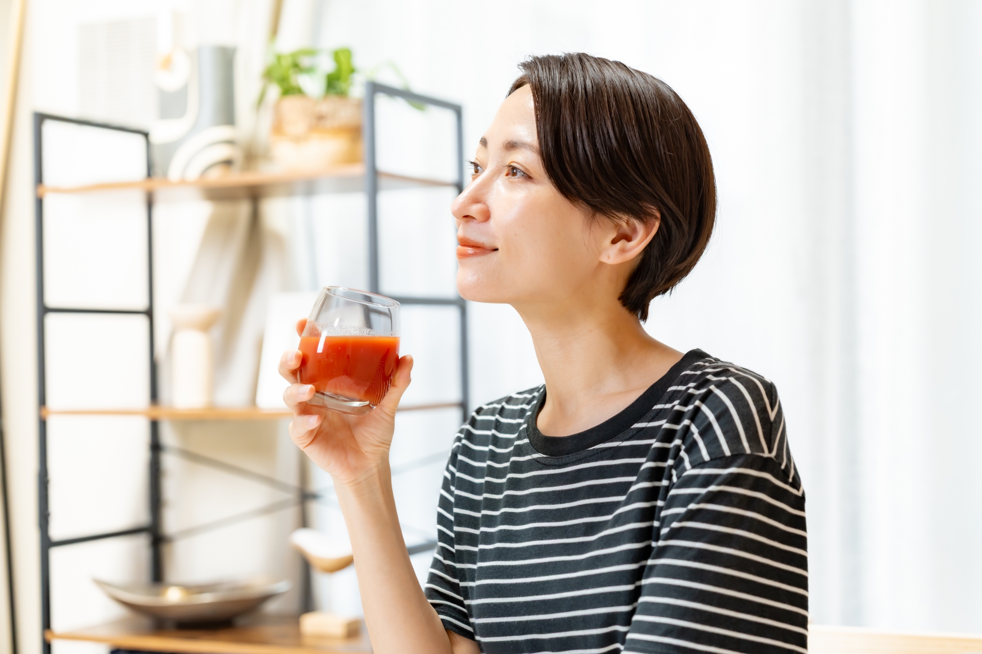 トマトジュースの効果がスゴイ！美肌・ダイエット・健康への影響を解説