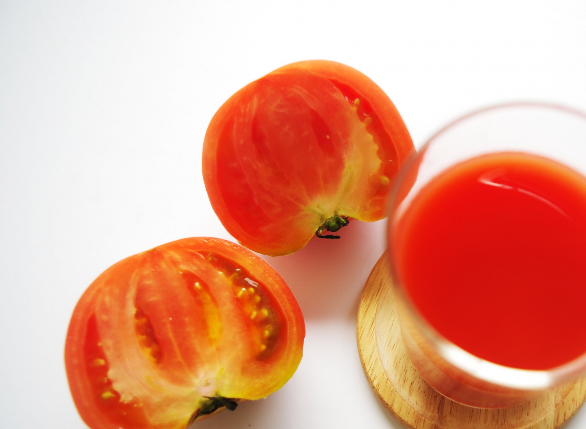 トマトジュースの効果を徹底解説！健康と美容に嬉しい理由とは？